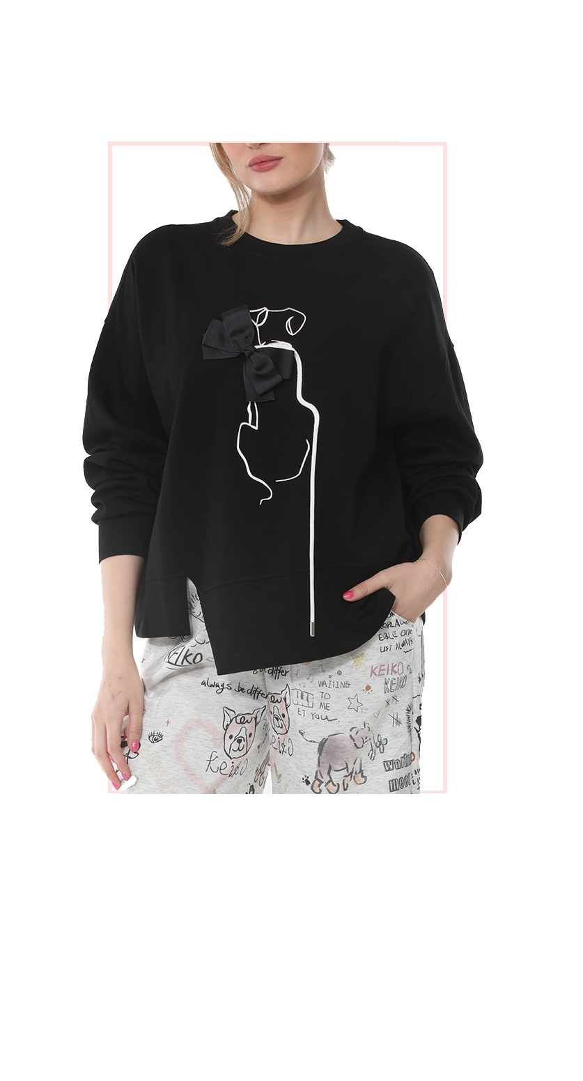 TF-5740: Abstract Figure Graphic Top