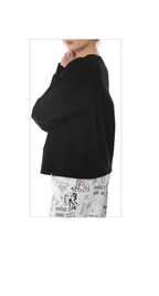 TF-5740: Abstract Figure Graphic Top
