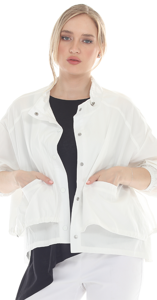 T2621 black button-up jacket with long sleeves and a slightly cropped hemline.