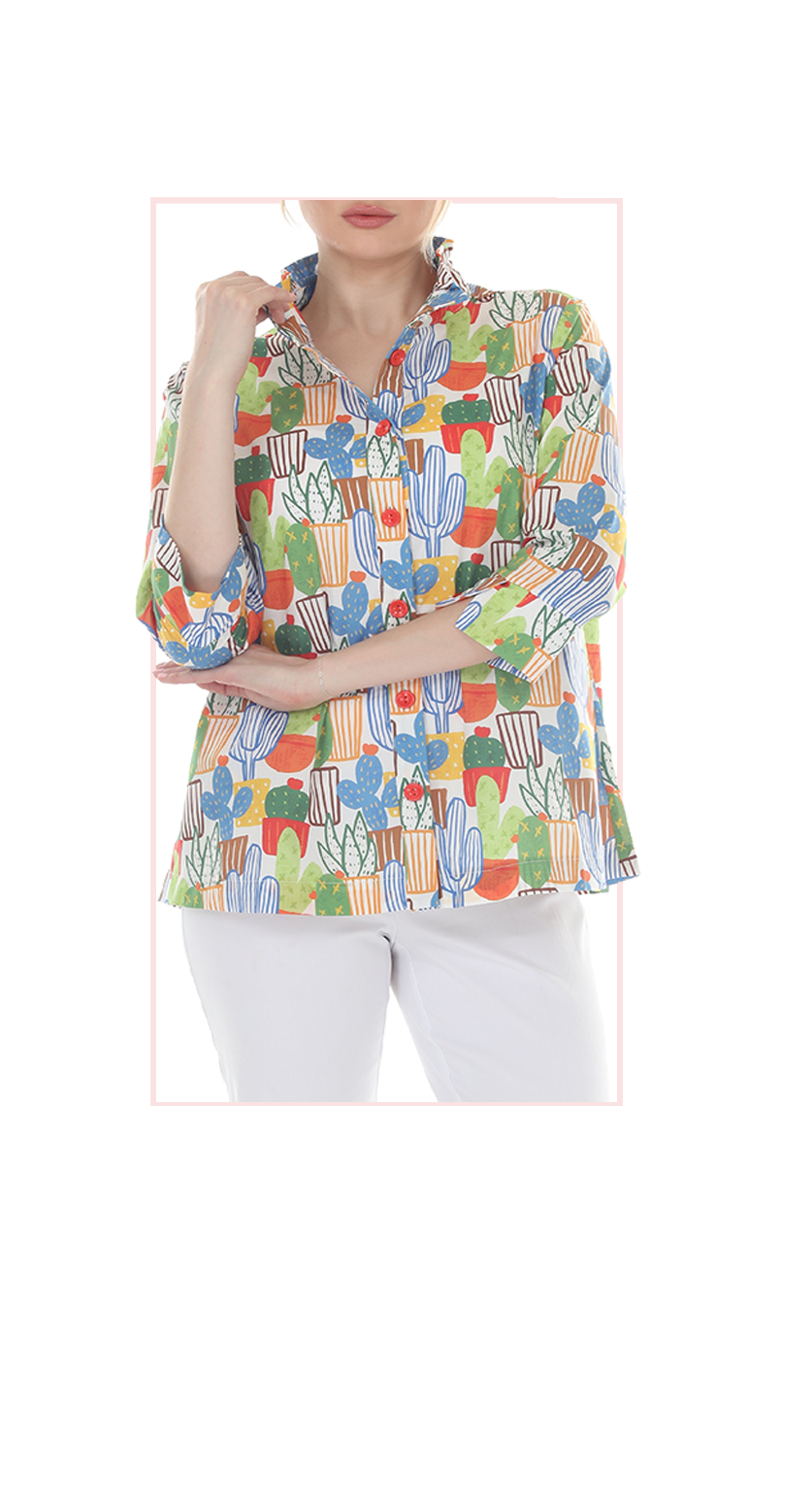 T4650 WOMENS BUTTON DOWN BLOUSE WITH CLASSIC COLLAR AND SEASONAL PRINT