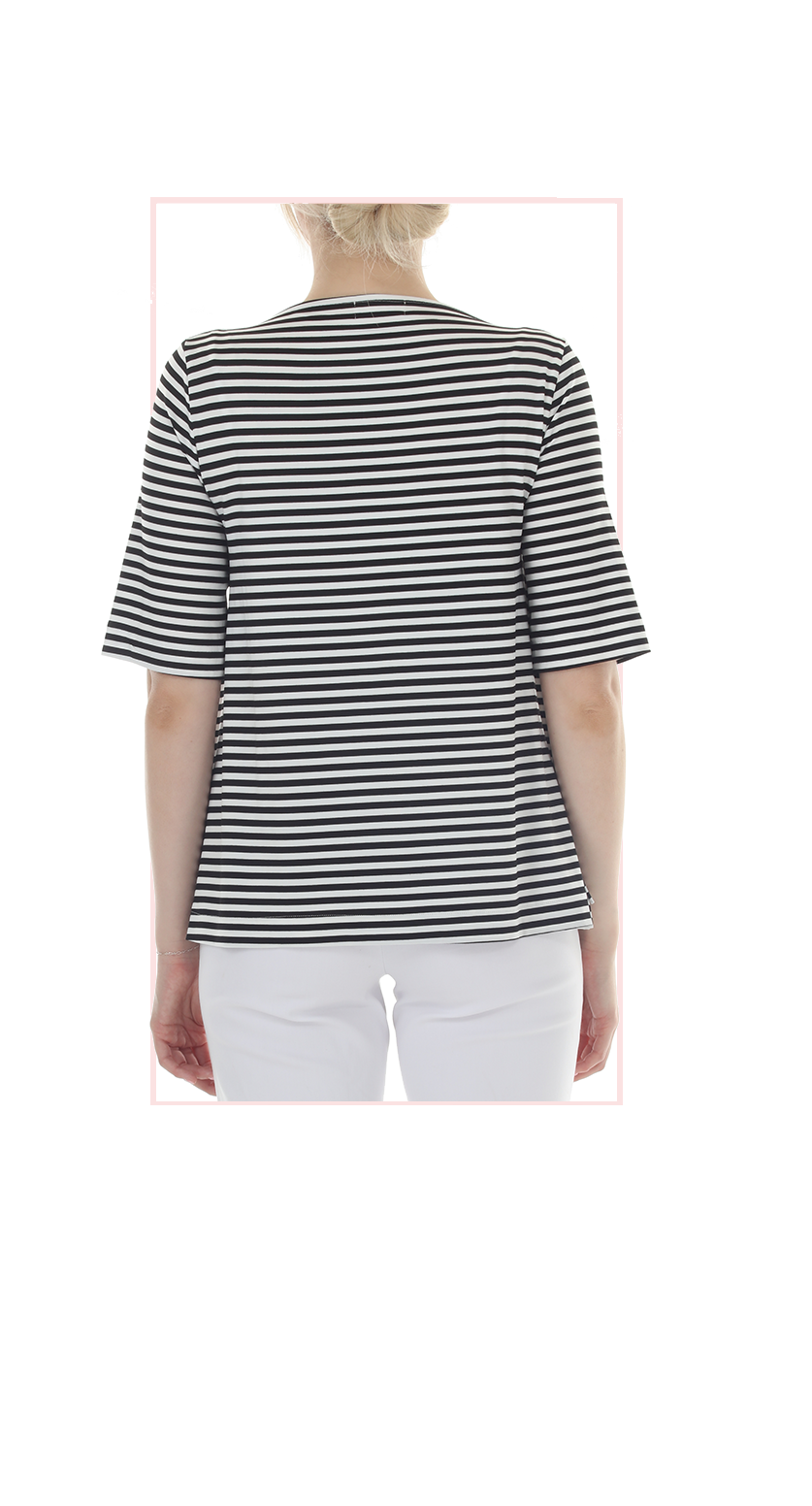T5608  BLACK AND WHITE BOAT NECK TOP WITH HEART APPLIQUE AND ELBOW LENGHT SLEEVES