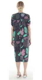 T5610 MID-LENGTH SHORT-SLEEVE TUNIC/SHIFT STYLE DRESS WITH A PARTIAL BUTTON-UP NECKLINE AND POCKETS