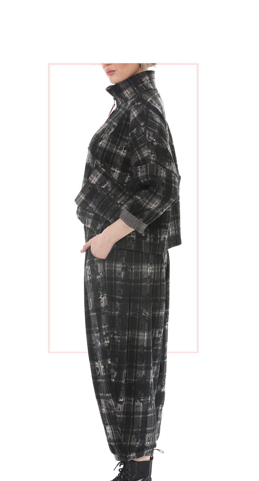 TF-4716: Women's Plaid Half-Zip Top & Relaxed-Fit Pants Set